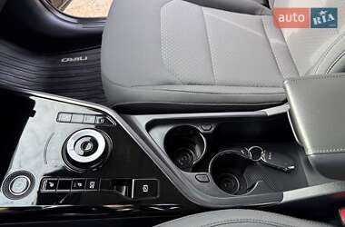 Внедорожник / Кроссовер Kia Niro 2023 в 