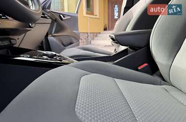 Внедорожник / Кроссовер Kia Niro 2023 в 