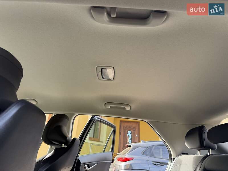 Позашляховик / Кросовер Kia Niro 2022 в Львові