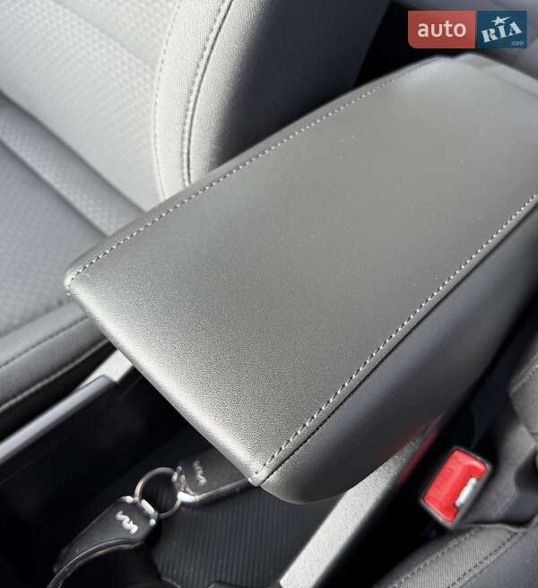 Позашляховик / Кросовер Kia Niro 2022 в Львові