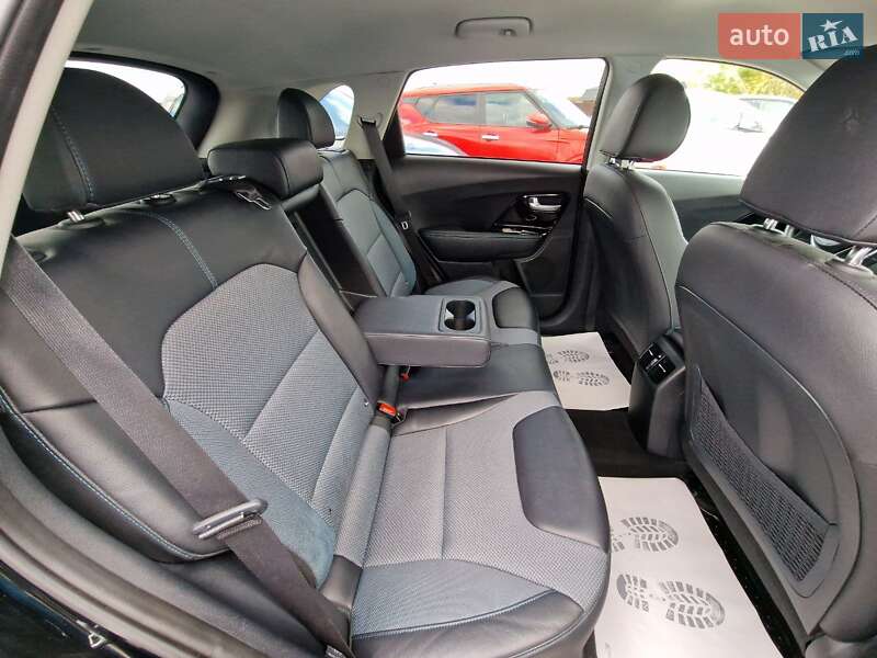 Позашляховик / Кросовер Kia Niro 2022 в Вінниці