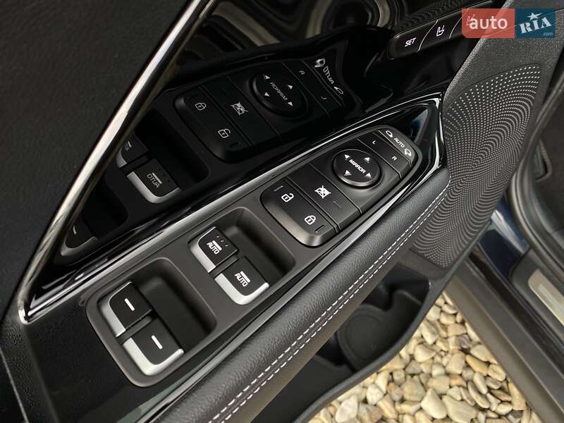 Внедорожник / Кроссовер Kia Niro 2020 в Львове