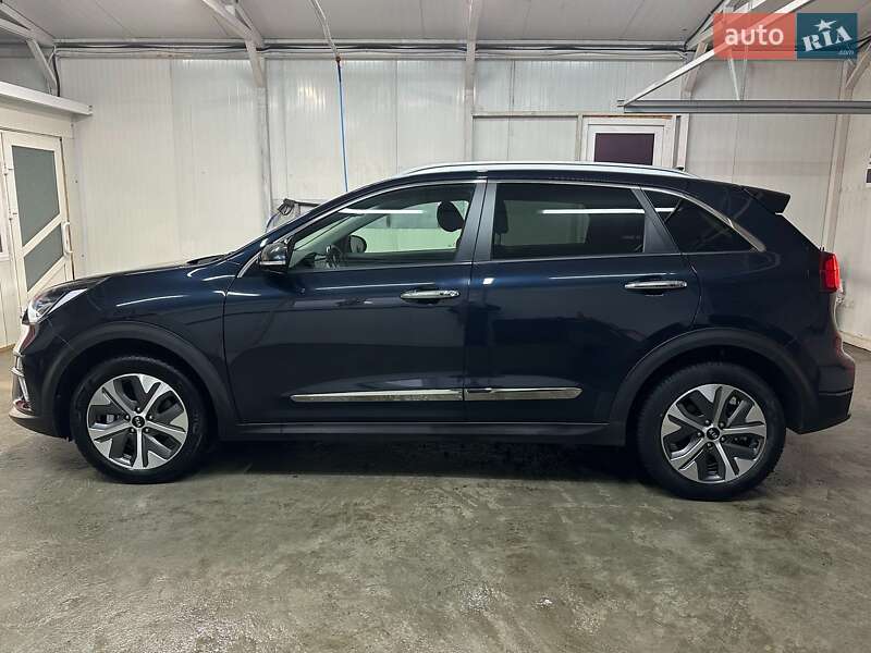 Внедорожник / Кроссовер Kia Niro 2020 в Львове фото 23 Внедорожник / Кроссовер Kia Niro 2020 в Львове