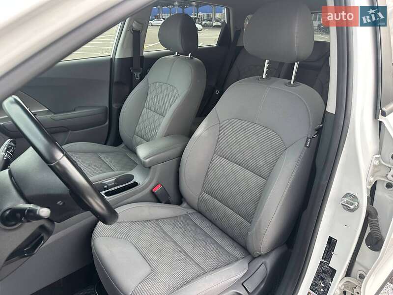 Позашляховик / Кросовер Kia Niro 2018 в Одесі