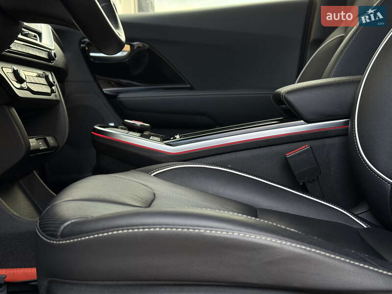 Внедорожник / Кроссовер Kia Niro 2021 в Киеве