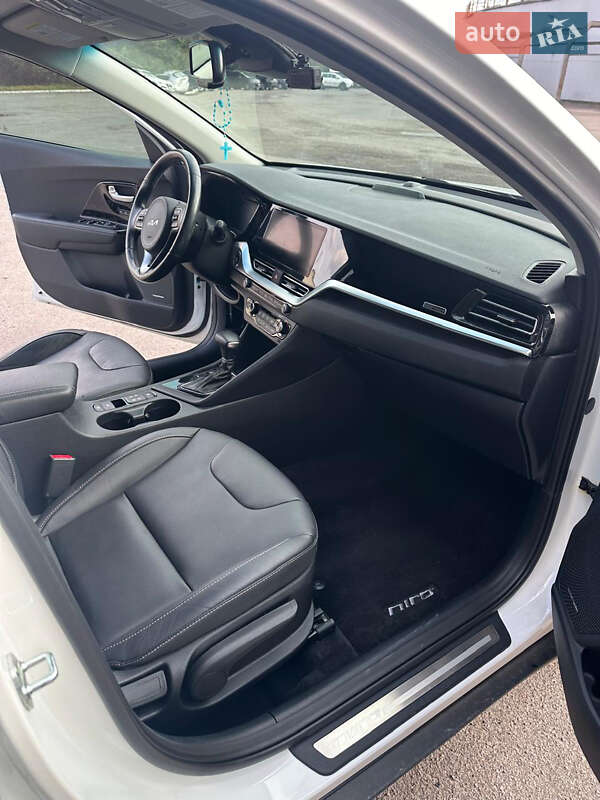 Внедорожник / Кроссовер Kia Niro 2021 в Львове фото 18 Внедорожник / Кроссовер Kia Niro 2021 в Львове