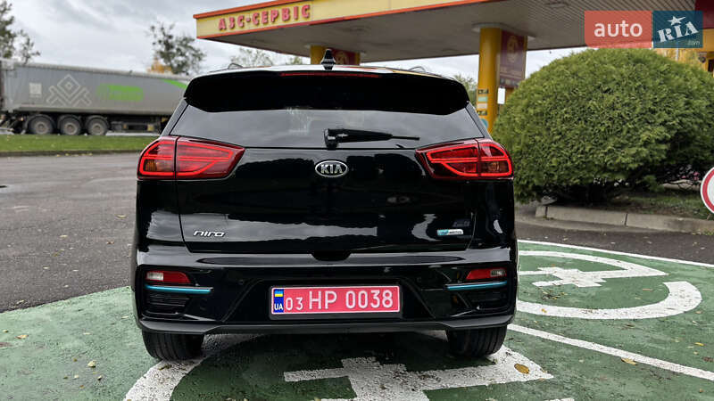 Внедорожник / Кроссовер Kia Niro 2020 в Млинове