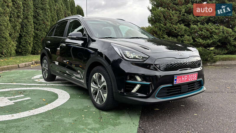 Внедорожник / Кроссовер Kia Niro 2020 в Млинове