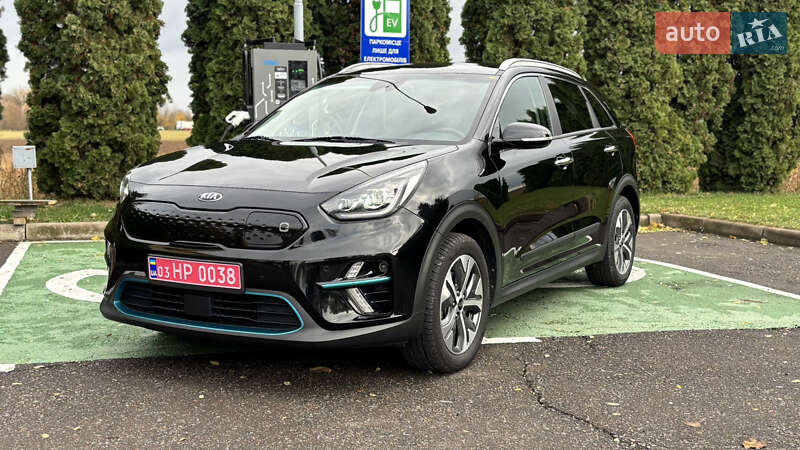 Внедорожник / Кроссовер Kia Niro 2020 в Млинове