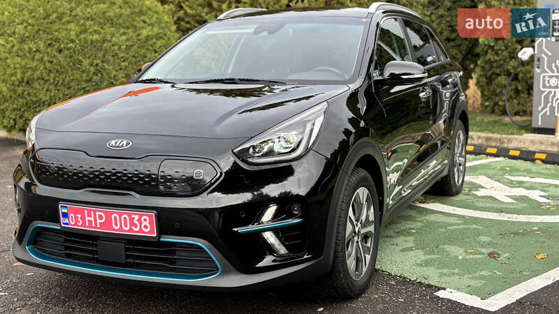 Внедорожник / Кроссовер Kia Niro 2020 в Млинове