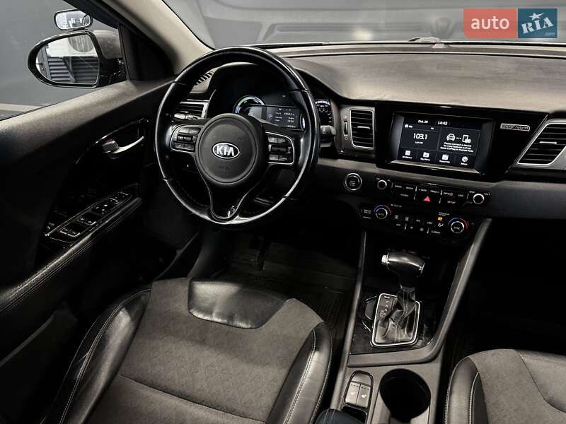 Внедорожник / Кроссовер Kia Niro 2017 в Киеве фото 30 Внедорожник / Кроссовер Kia Niro 2017 в Киеве