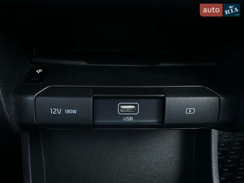 Внедорожник / Кроссовер Kia Niro 2021 в Львове