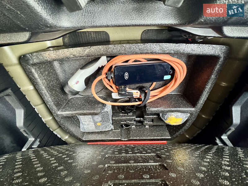 Внедорожник / Кроссовер Kia Niro 2020 в Луцке фото 19 Внедорожник / Кроссовер Kia Niro 2020 в Луцке