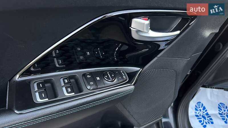 Внедорожник / Кроссовер Kia Niro 2021 в Ивано-Франковске