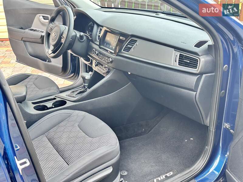 Внедорожник / Кроссовер Kia Niro 2018 в Новом Роздоле