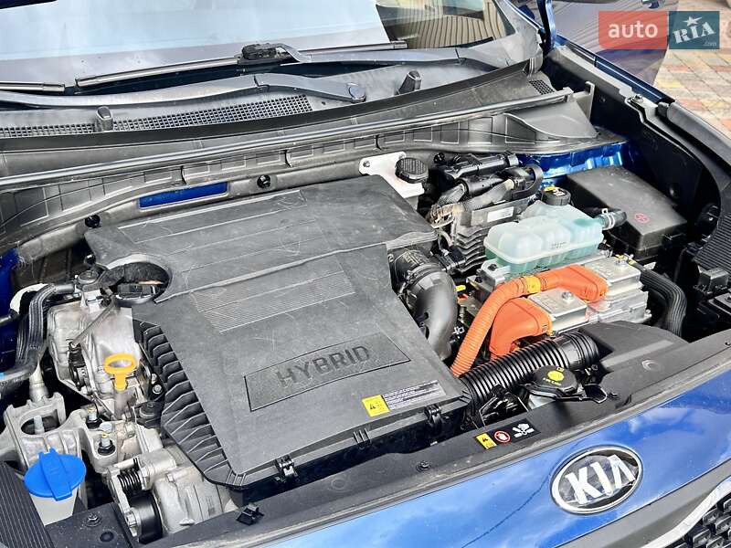 Внедорожник / Кроссовер Kia Niro 2018 в Новом Роздоле