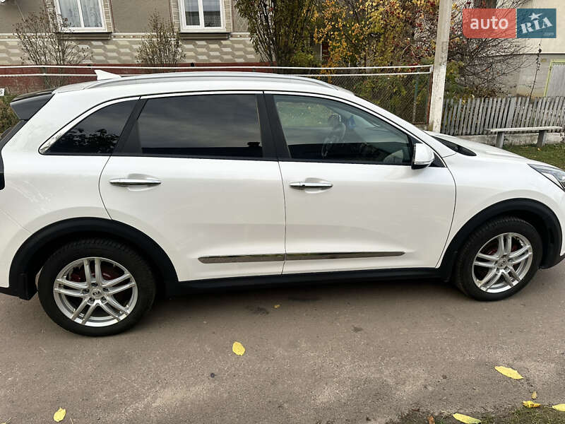 Внедорожник / Кроссовер Kia Niro 2019 в Луцке фото Внедорожник / Кроссовер Kia Niro 2019 в Луцке
