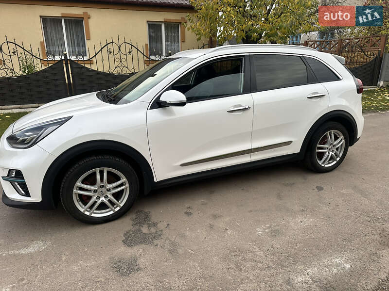 Внедорожник / Кроссовер Kia Niro 2019 в Луцке фото 10 Внедорожник / Кроссовер Kia Niro 2019 в Луцке