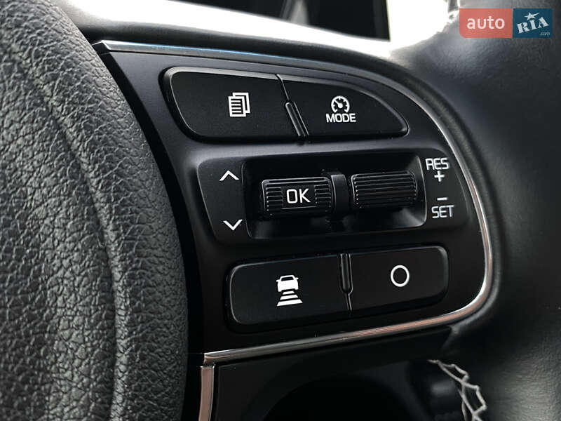 Внедорожник / Кроссовер Kia Niro 2020 в Львове