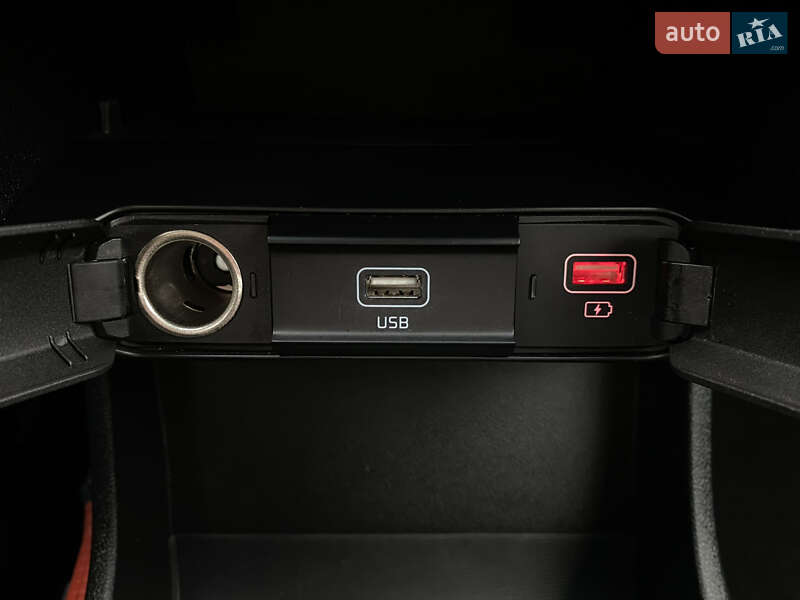 Внедорожник / Кроссовер Kia Niro 2020 в Львове