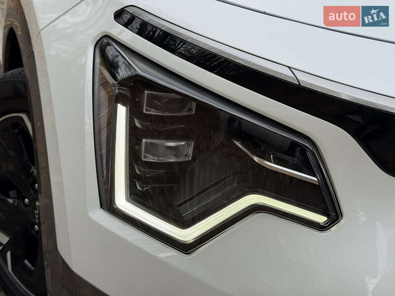 Внедорожник / Кроссовер Kia Niro 2023 в Дрогобыче