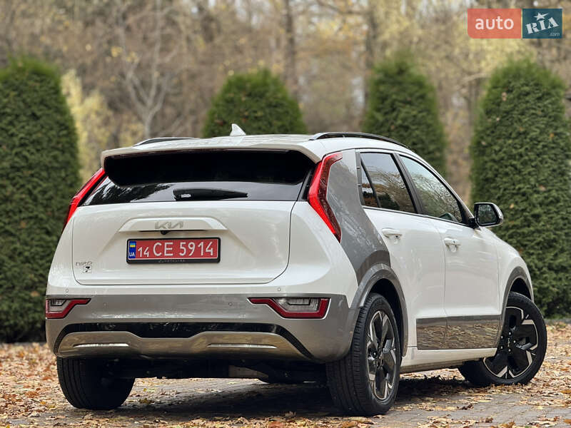 Внедорожник / Кроссовер Kia Niro 2023 в Дрогобыче