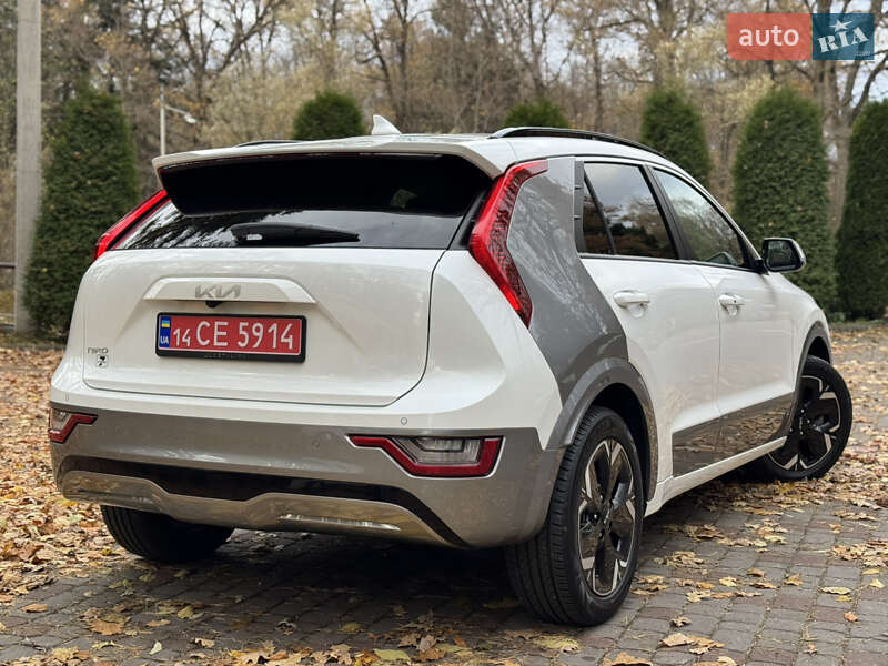 Внедорожник / Кроссовер Kia Niro 2023 в Дрогобыче