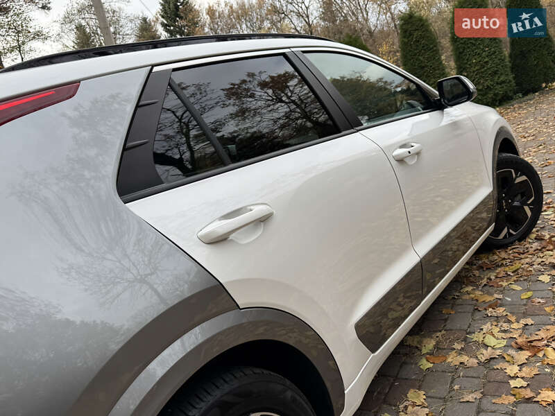 Внедорожник / Кроссовер Kia Niro 2023 в Дрогобыче