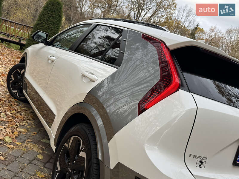 Внедорожник / Кроссовер Kia Niro 2023 в Дрогобыче