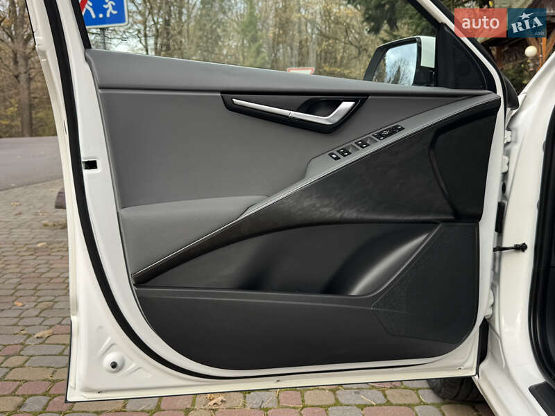 Внедорожник / Кроссовер Kia Niro 2023 в Дрогобыче