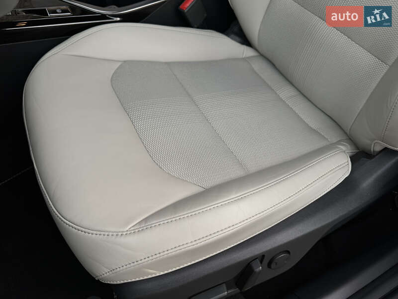 Внедорожник / Кроссовер Kia Niro 2023 в Дрогобыче