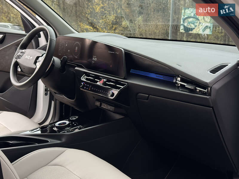 Внедорожник / Кроссовер Kia Niro 2023 в Дрогобыче