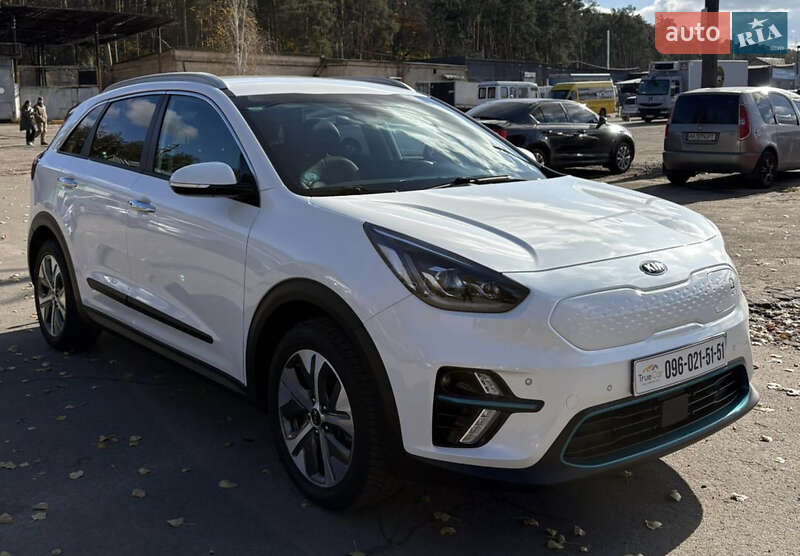 Позашляховик / Кросовер Kia Niro 2020 в Києві фото 7 Позашляховик / Кросовер Kia Niro 2020 в Києві