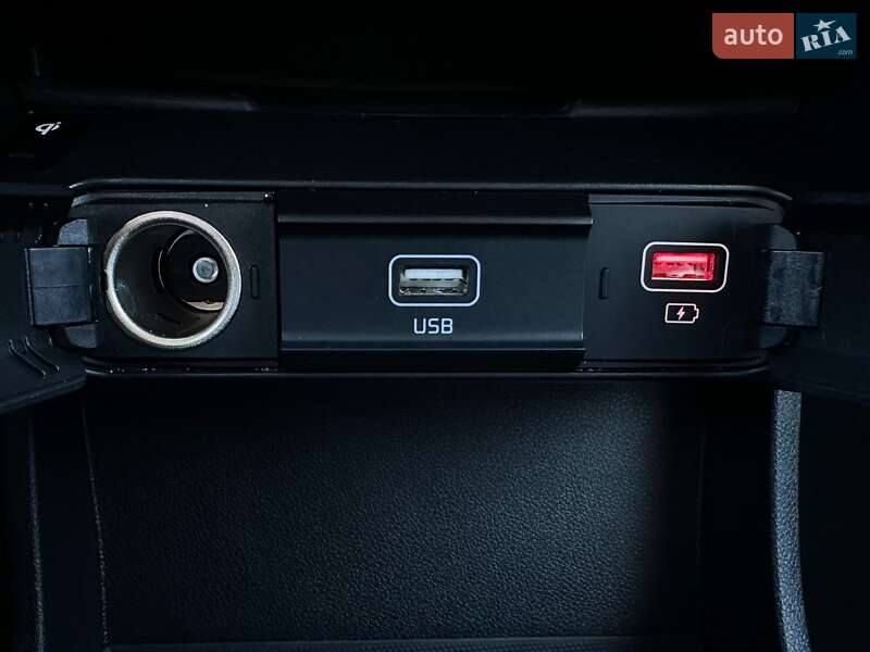 Внедорожник / Кроссовер Kia Niro 2020 в Львове фото 69 Внедорожник / Кроссовер Kia Niro 2020 в Львове