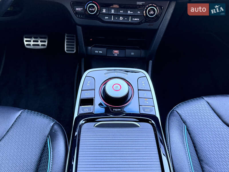 Внедорожник / Кроссовер Kia Niro 2022 в Дрогобыче