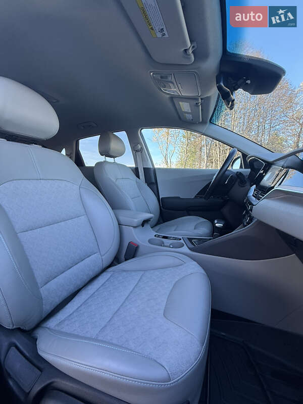 Позашляховик / Кросовер Kia Niro 2020 в Львові