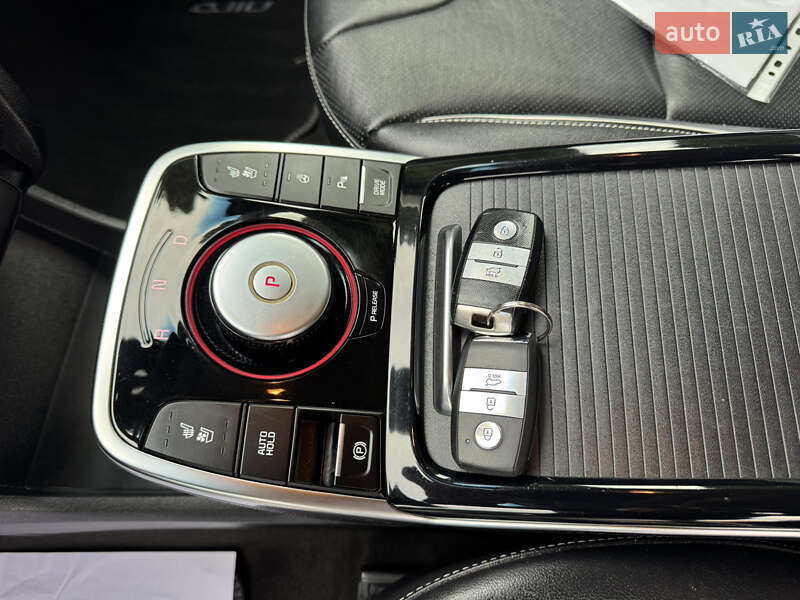 Внедорожник / Кроссовер Kia Niro 2020 в Дубно