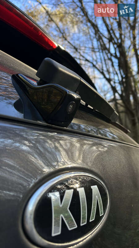 Позашляховик / Кросовер Kia Niro 2020 в Тернополі