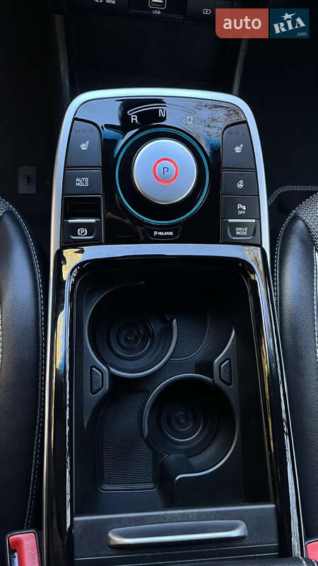 Позашляховик / Кросовер Kia Niro 2020 в Тернополі