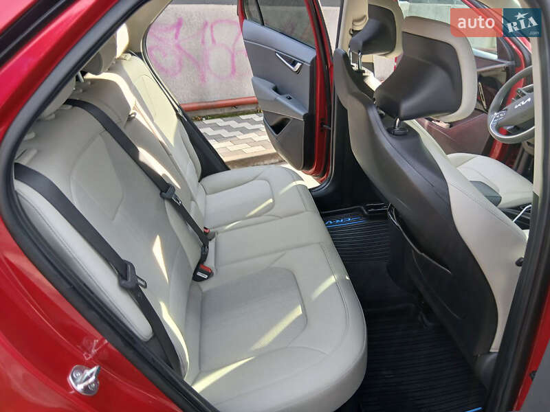 Внедорожник / Кроссовер Kia Niro 2023 в Ирпене