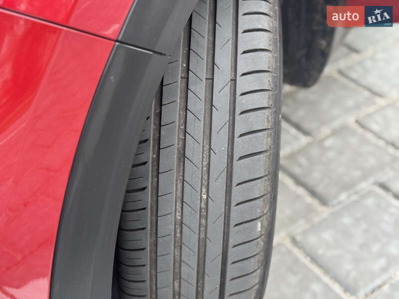 Внедорожник / Кроссовер Kia Niro 2019 в Ровно фото 67 Внедорожник / Кроссовер Kia Niro 2019 в Ровно