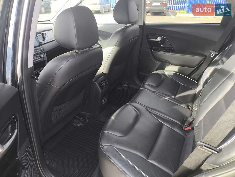 Внедорожник / Кроссовер Kia Niro 2018 в Ужгороде