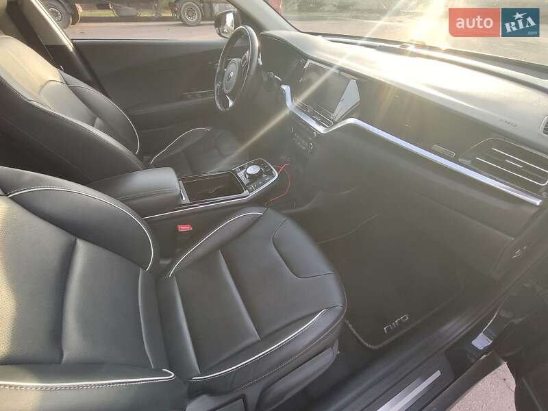 Внедорожник / Кроссовер Kia Niro 2020 в Житомире