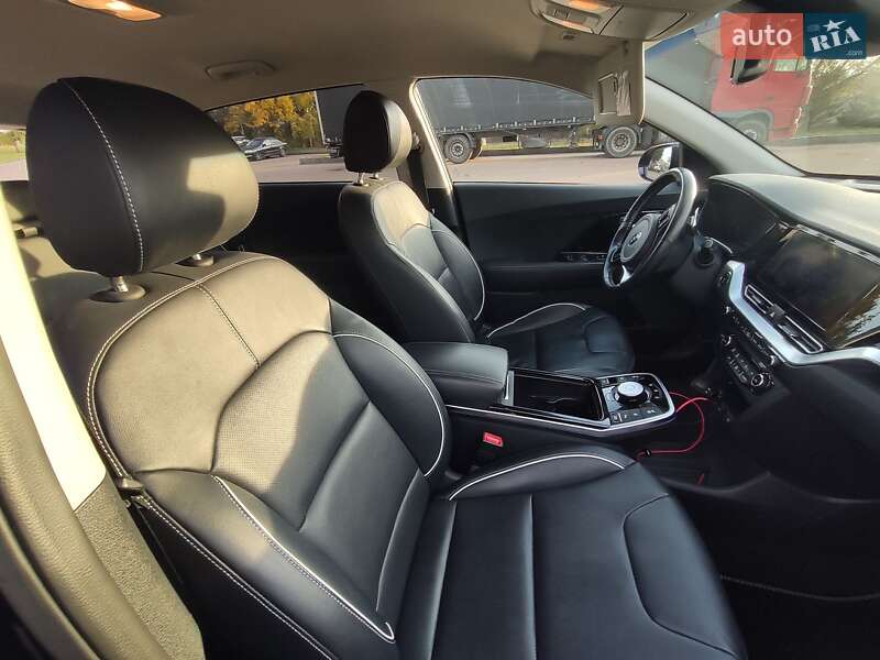 Внедорожник / Кроссовер Kia Niro 2020 в Житомире