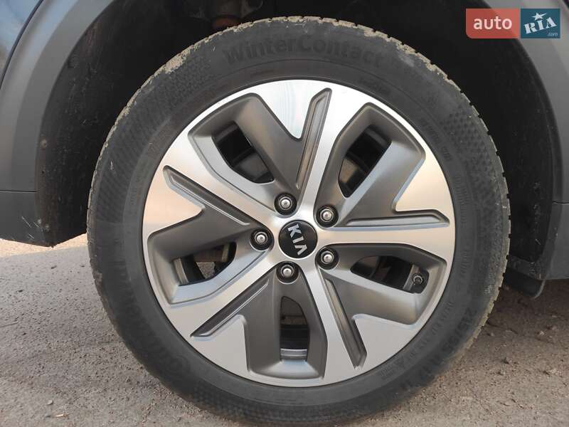 Внедорожник / Кроссовер Kia Niro 2020 в Житомире