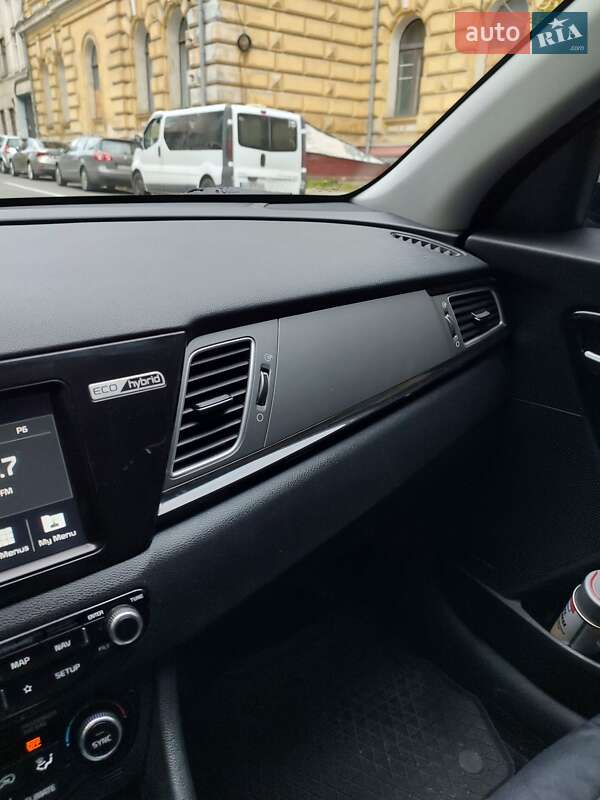 Позашляховик / Кросовер Kia Niro 2019 в Харкові