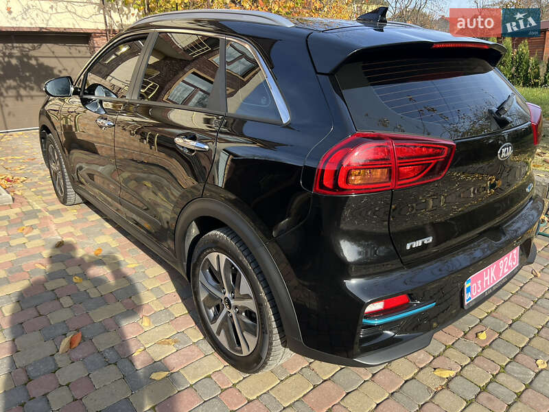 Позашляховик / Кросовер Kia Niro 2020 в Чернівцях