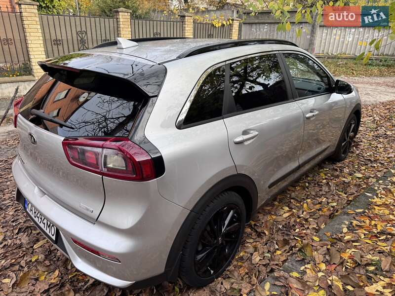 Внедорожник / Кроссовер Kia Niro 2018 в Киеве
