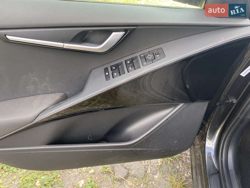 Внедорожник / Кроссовер Kia Niro 2024 в Киеве фото 3 Внедорожник / Кроссовер Kia Niro 2024 в Киеве