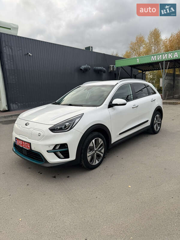 Внедорожник / Кроссовер Kia Niro 2020 в Волочиске